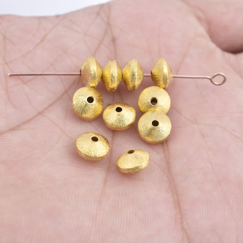 Brushed Gold Spacer Beads, 20 Pc Donut Saucer Round 6 mm Discs #840, R – A  Girls Gems