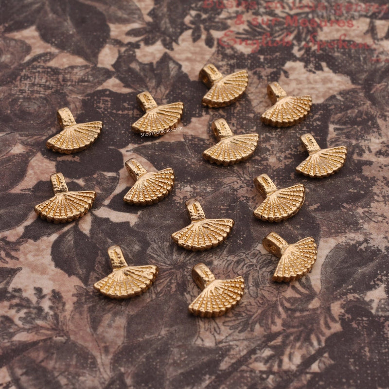Raw Brass Sea Shell Pendant Charms For Jewelry / Macrame Makings 