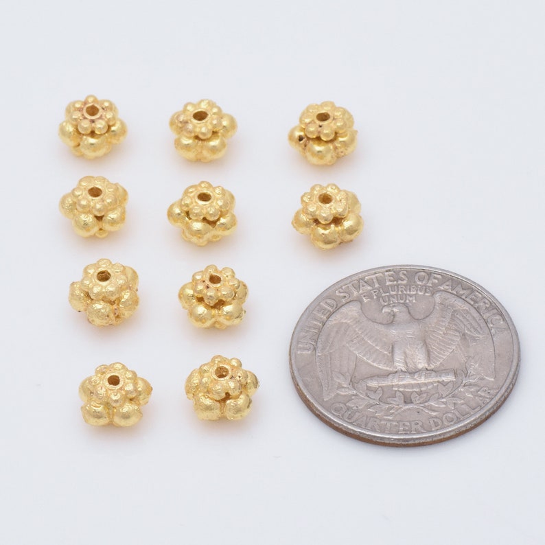 8mm Gold Plated Daisy Spacer Beads - 10pc