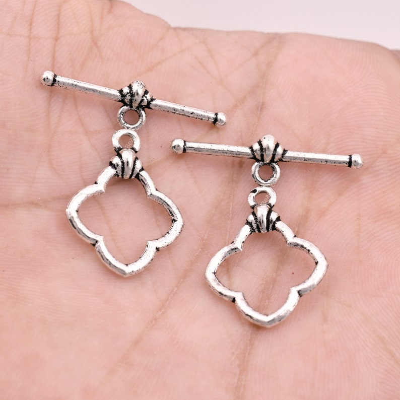 Silver Plated Geometric Flower Toggle T Bar Clasps