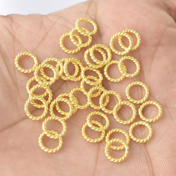 7mm Gold Plated 17 AWG Twisted Wire Closed Jump Rings
