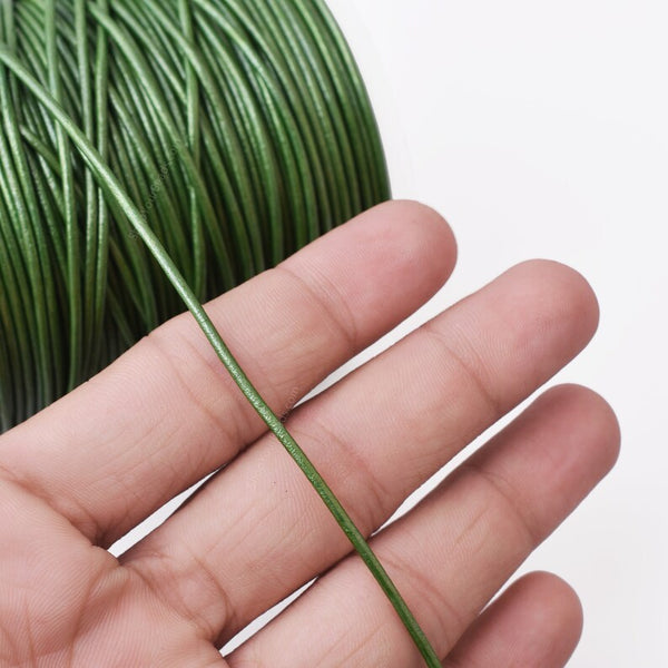 1.5mm Metallic Green Leather Cord - Round