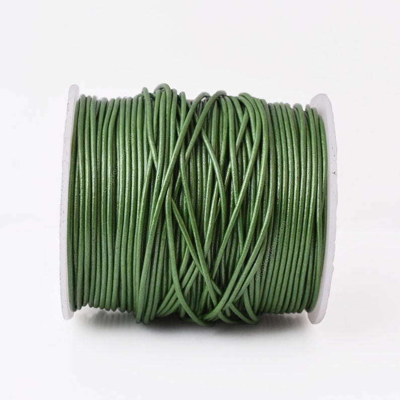 1.5mm Metallic Green Leather Cord - Round