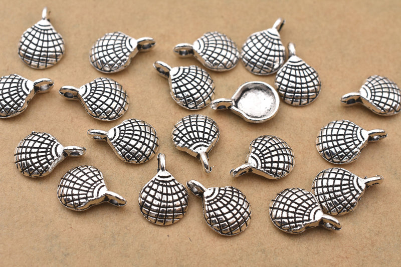 Antique Silver Sea Shell Pendant Charms For Jewelry Makings 
